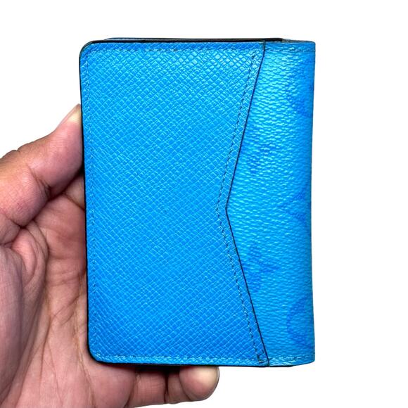 Louis Vuitton Sky Blue Pocket Organizer - Picture 5 of 16